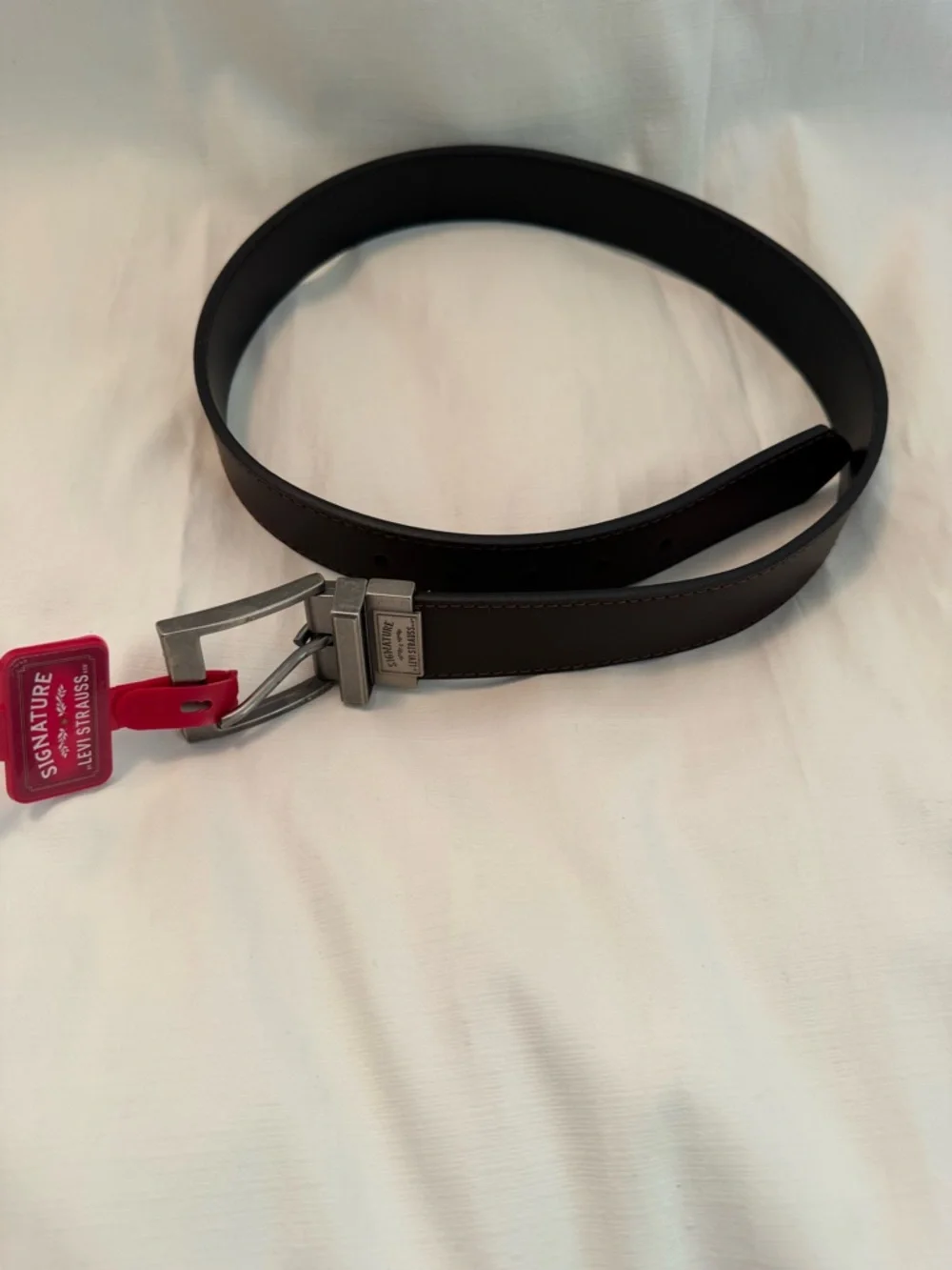 NWT Signature by Levi Strauss Men’s Reversible Leather Belt Black Brown